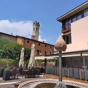 Aly D'angelo Torre - Immobiliare Azzurra , Bardolino Italien
